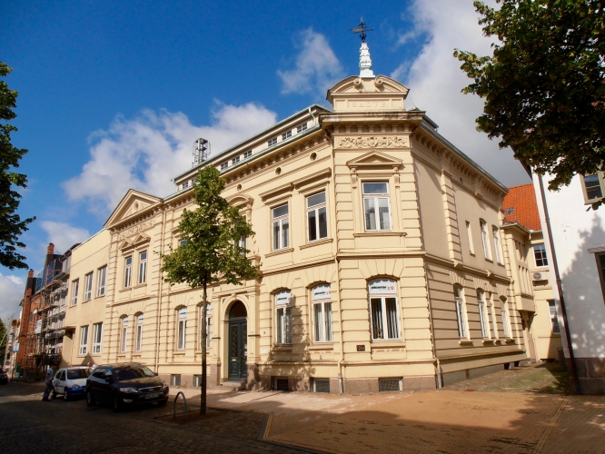 Wohn- und Geschäftshaus Callies