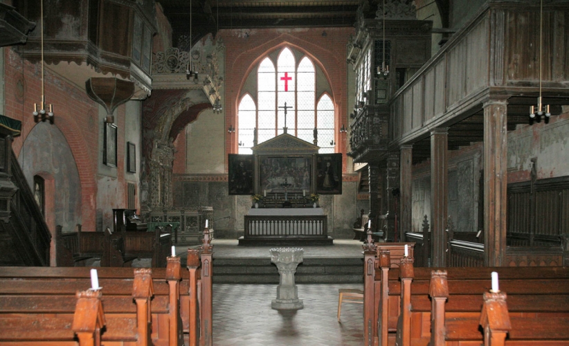 Blick ins Kircheninnere