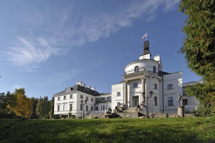Eher ein klassizistisches Schloss: Burg Schlitz