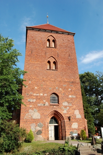 Der Kirchturm von Goldberg