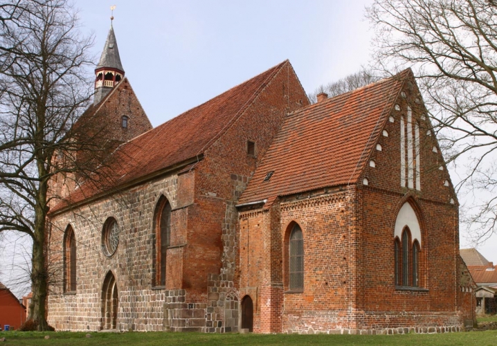 Die Dassower Kirche.