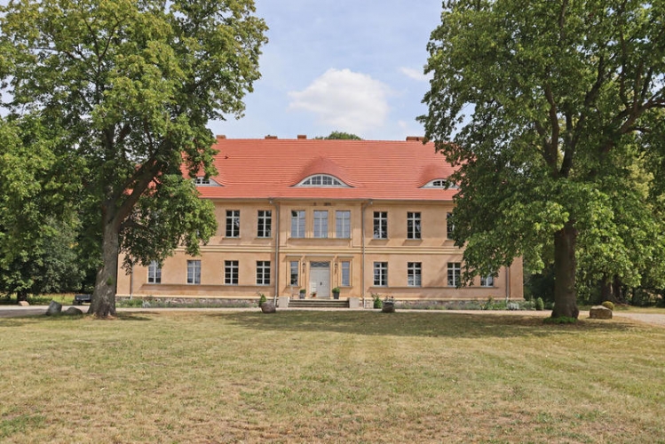 Erbaut im klassizistischen Stil: Herrenhaus Wolkwitz