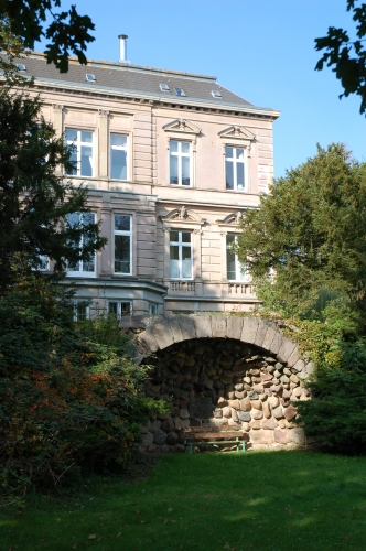 Detail der fassade vom Garten aus.