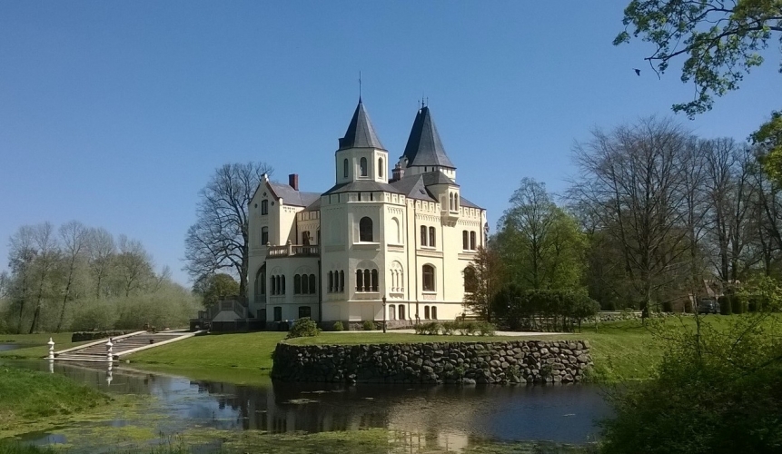 Wie ein Märchenschloss: Lützow