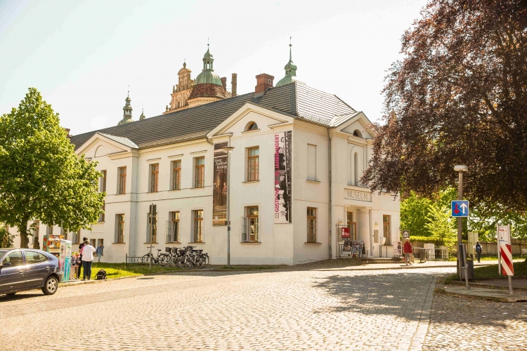 Im einstigen „Schlosskrankenhaus“ befinden sich heute das Stadtmuseum und die Touristinformation.