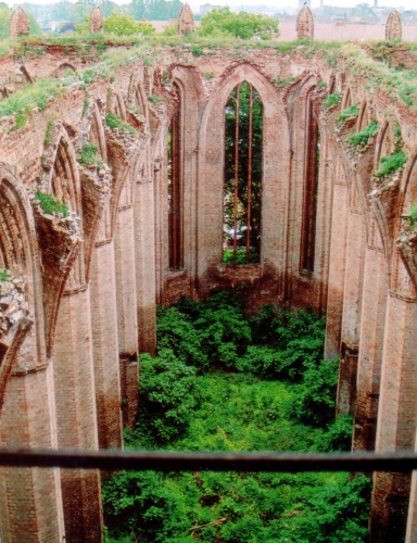 Die Ruine der Kirche 1993